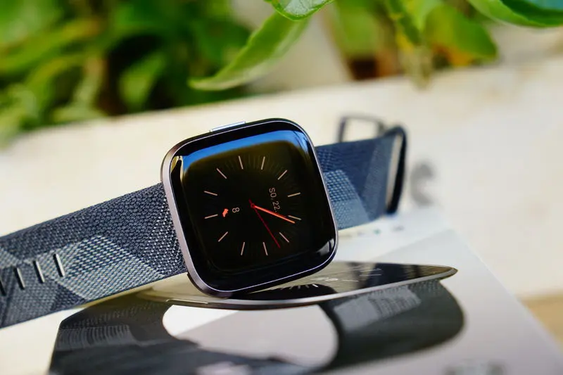 Fitbit Versa 2 - The 7 Best Fitbit For Women - functional and stylish Fitbits for women